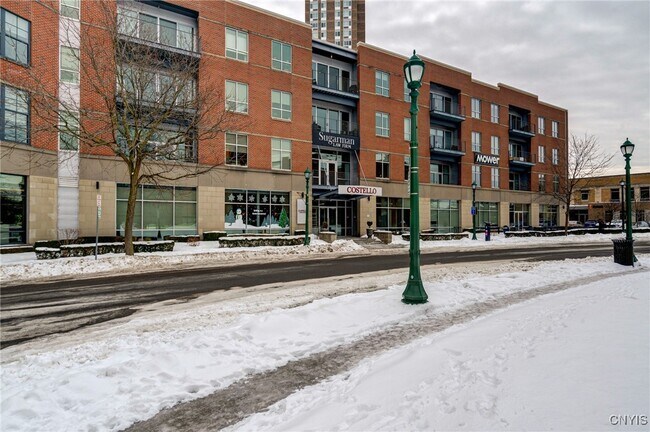 Photo - 211 W Jefferson St