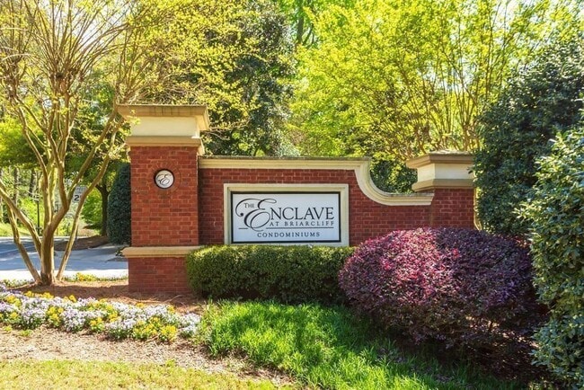 Building Photo - 1120 Westchester Ridge NE