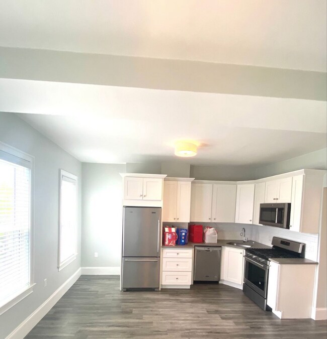 Photo - 195 Maverick St Unidad 3