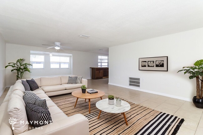 Photo - 7125 Sandalwood Dr