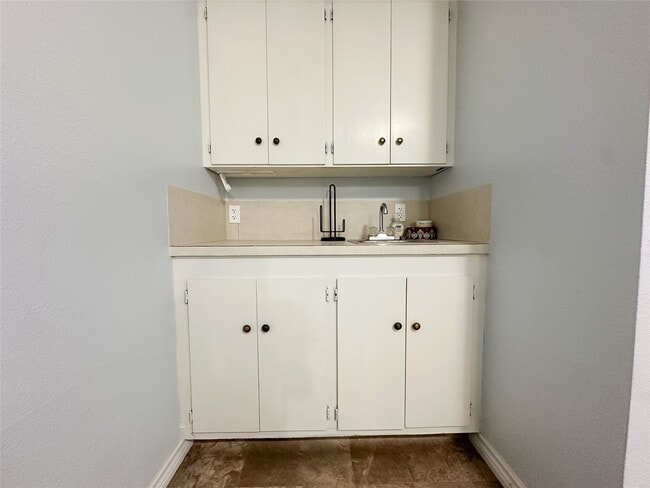 Photo - 702 N Richmond Rd