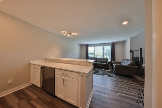 Photo - 13496 Erlen Dr