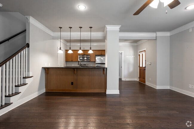 3BR, 3BA - 1,426SF - Living Room
