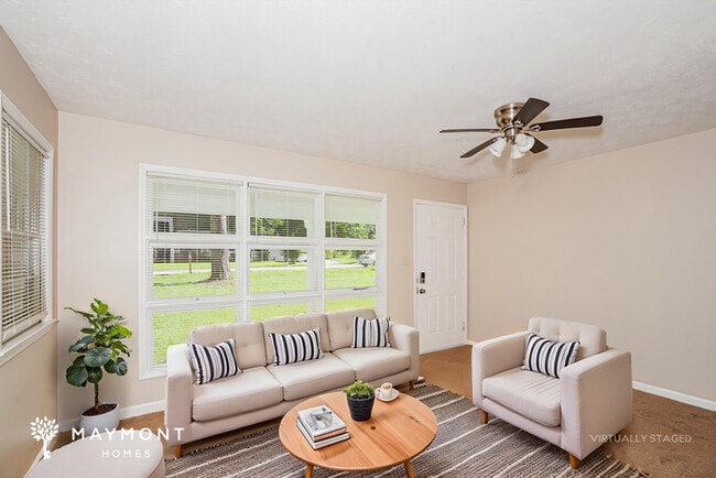 Photo - 310 Sunset Dr
