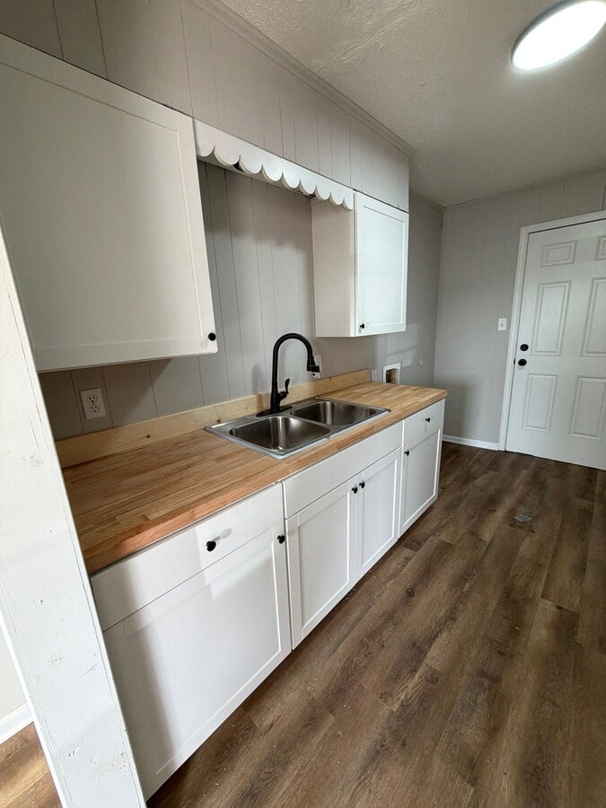 Photo - 127 E Jefferson St