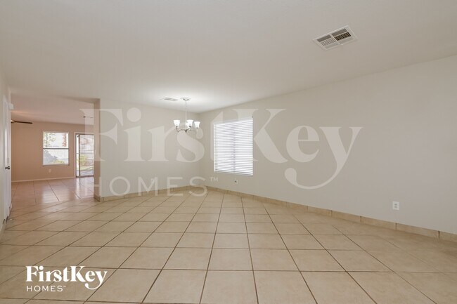 Photo - 692 Rising Brook Dr