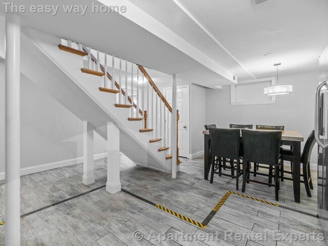 Photo - 98 Elm St Unit #1