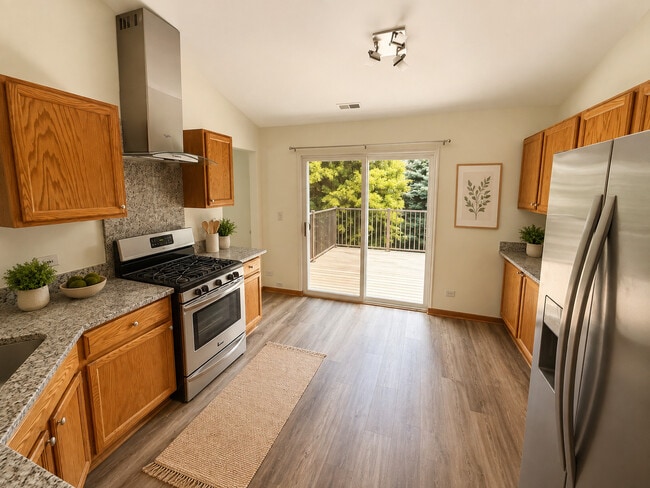 Photo - 3322 Bromley Ln