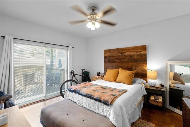 Photo - 3 bedroom in Chicago IL 60647 Unidad 2