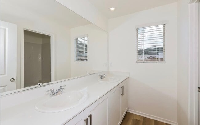 Building Photo - 11510 Millpond Rd Rental