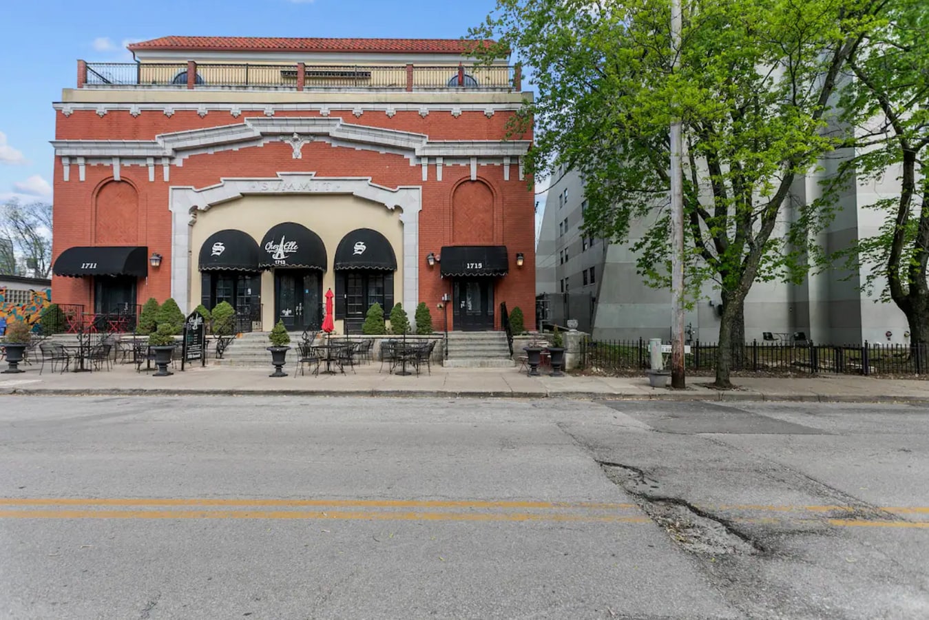 Photo - 1715 Summit St Unit 202