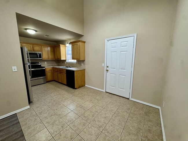Photo - 200 Carson Rd