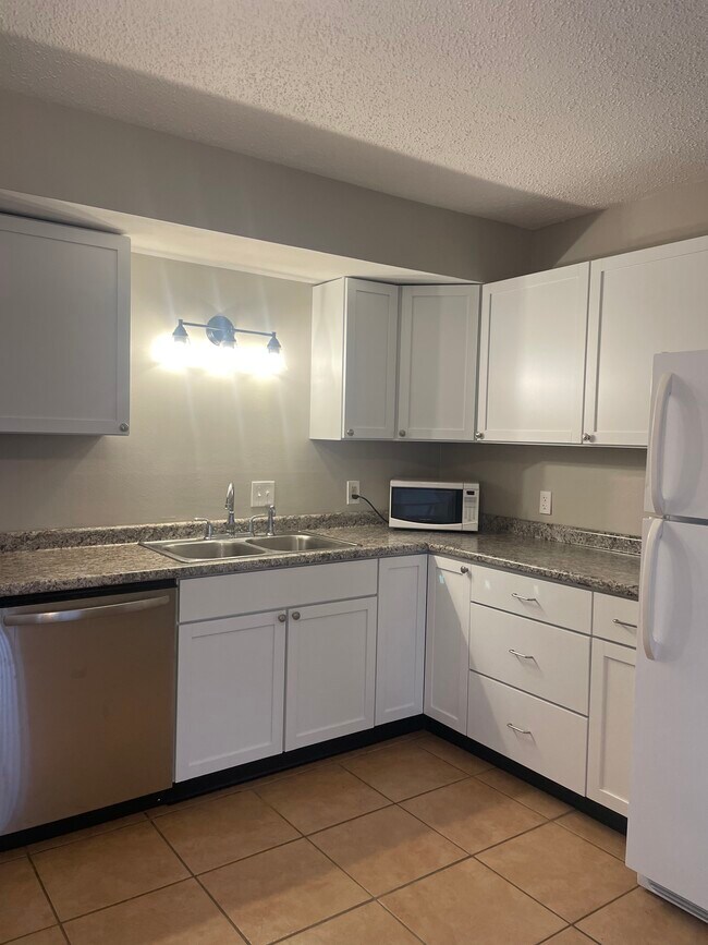 2345 Lonedell Rd Townhome Townhome Rental in Arnold MO