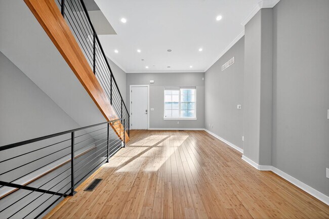 Photo - 1518 S 25th St