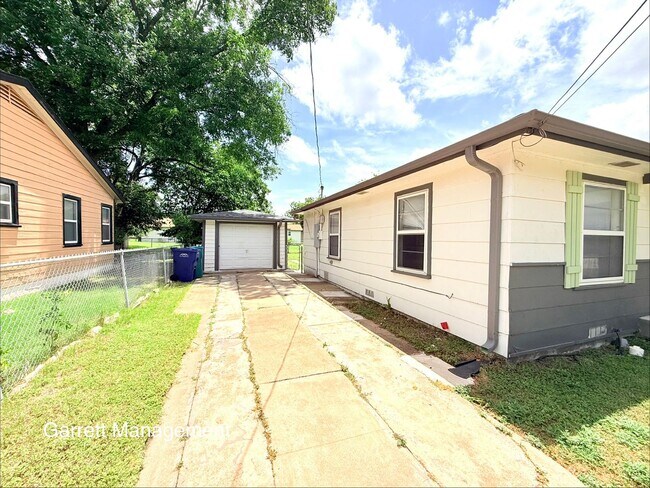 403 Veterans Ave