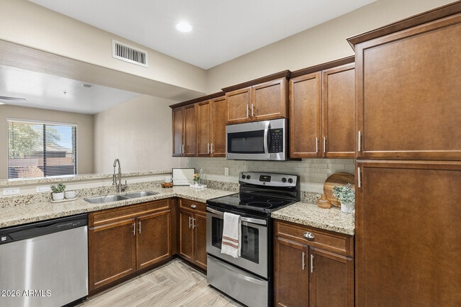 Building Photo - 21655 N 36th Ave