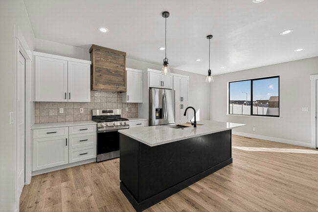 Photo - 551 S Teton Ave Unit House