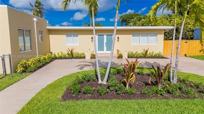 Photo - 6499 SW 39th St Unit 1