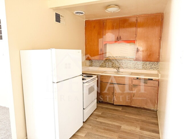 1211 W Apache Trail Unidad N