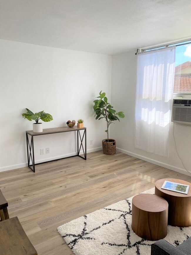 Photo - The Leilehua near Downtown Honolulu - Renovated 1 Bedroom 1 Bath 1 Covered Parking Unit 216