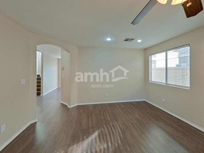 Photo - 969 Medina de Leon Ave