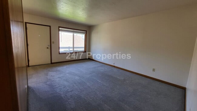 Photo - Beautiful 1 BD | 1 BA Apartment with a View - Near OHSU Campus! Unit 07