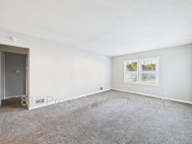 Photo - 2700 Oakley Ave