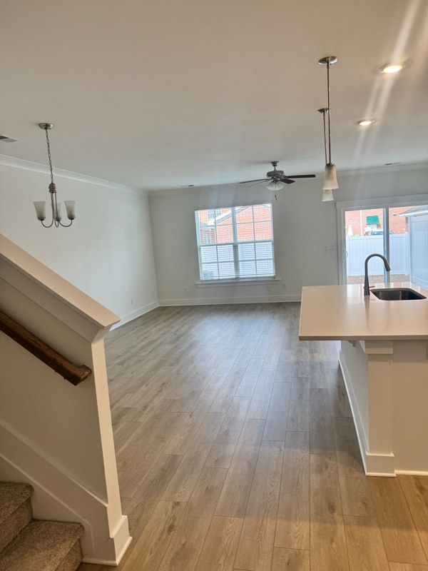 Photo - 605 Wetherbrooke Way