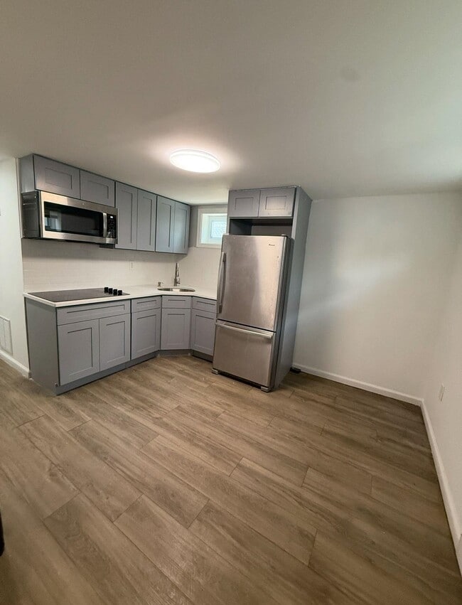 Building Photo - 100 Rosa Parks Blvd Unit B1B