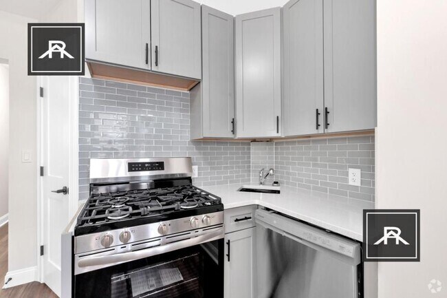 Building Photo - 4 bedroom in Boston MA 02108 Unit 2 Rental