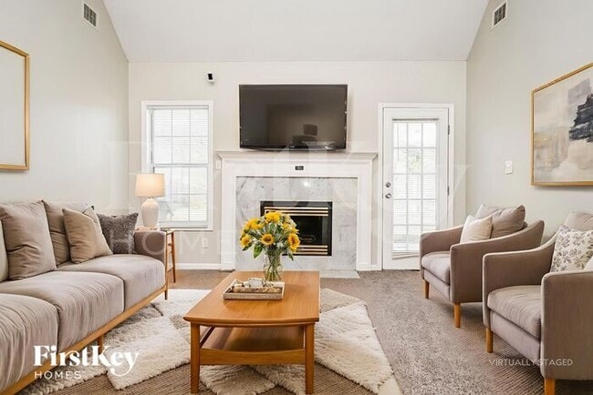 Photo - 340 Weatherly Dr