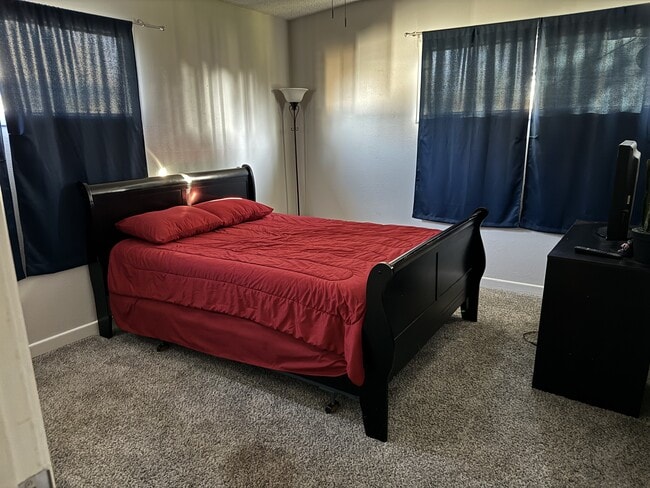 Photo - 4517 44th St