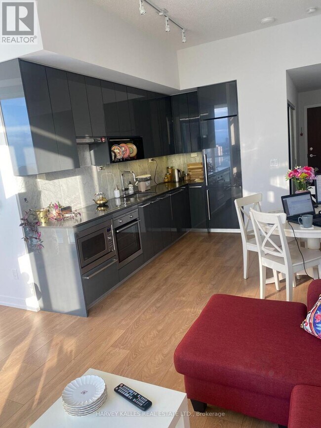 Photo - 115 McMahon Dr Unit 3202