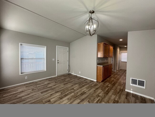 Photo - 223 SE 8th St