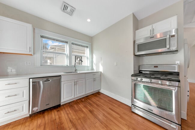 Photo - 301 Alewife Brook Pky