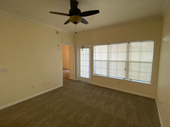 Photo - Condo for rent Unit 215