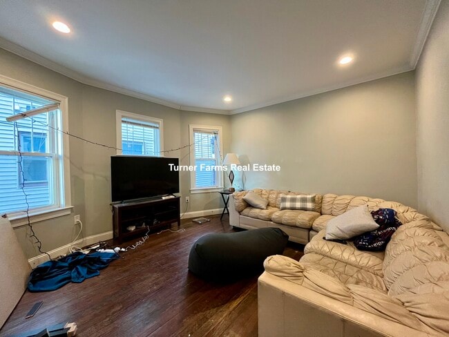 Photo - 47 Beech Glen St Unit #2