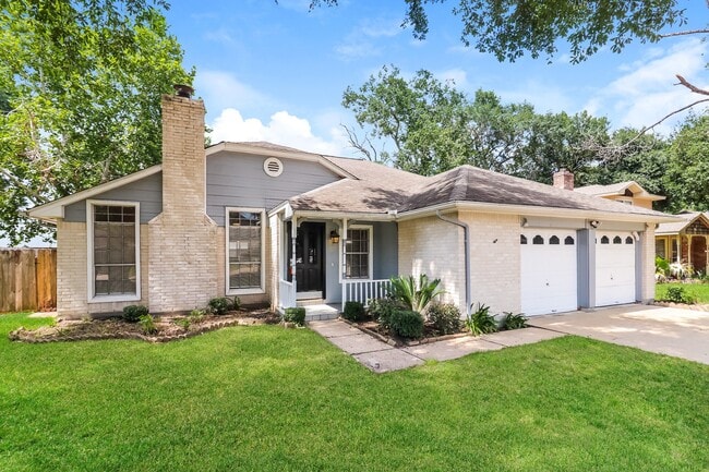 Photo - 15422 Pebble Lake Dr