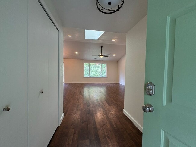 Photo - 1371 Fernwood Dr
