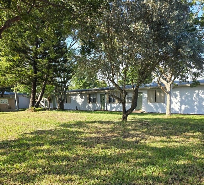 Photo - 5471 Ravenswood Rd