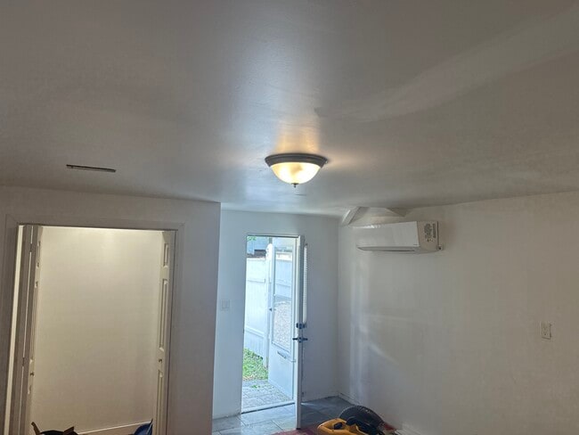 Photo - 281 Spring St Unit All utilities included
