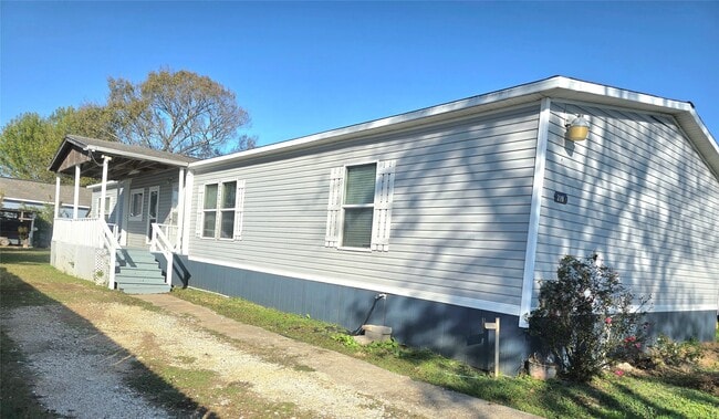 Building Photo - 219 Zinn Dr