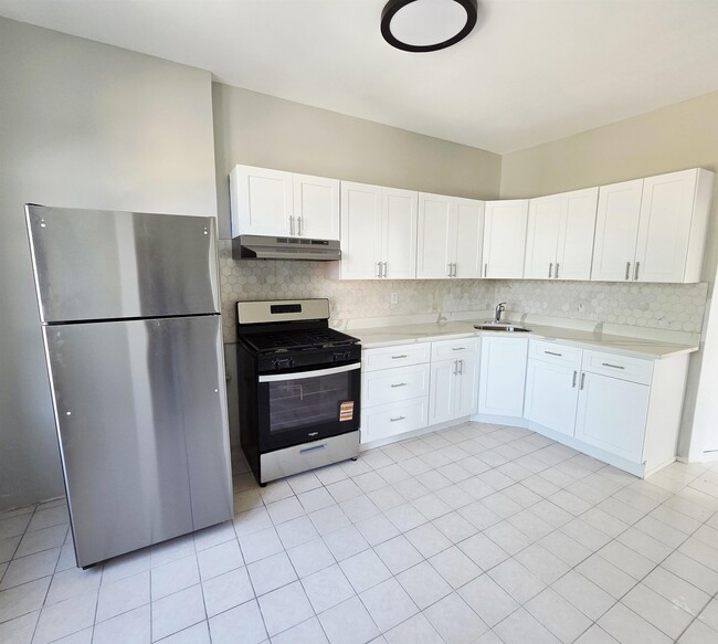 Photo - 1710 76TH St Unit 2