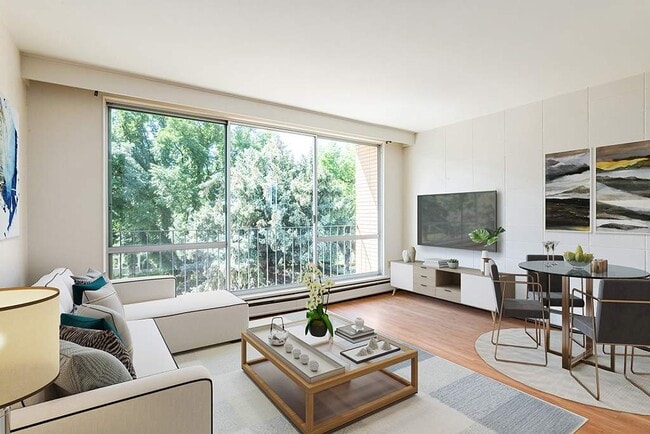 Building Photo - Applewood