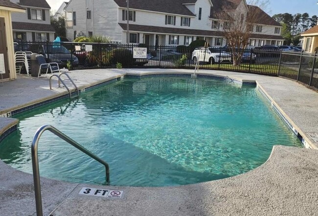 Photo - 510 Fairwood Lakes Dr