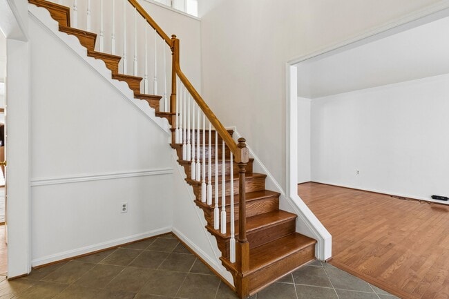 Photo - 820 Chatsworth Dr