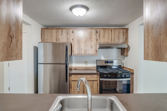 Photo - Somerset Apartments