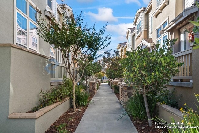 Photo - 18404 Emerald Ln