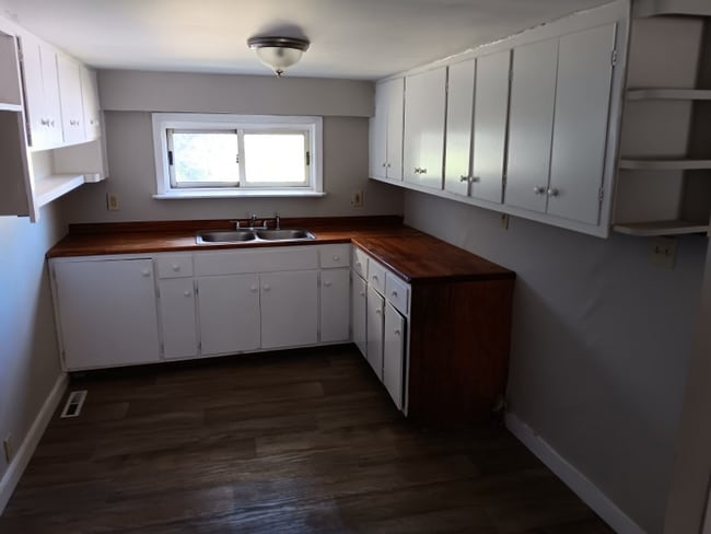 Photo - 603 Cooper Dr