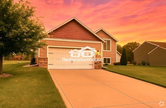 Building Photo - 645 Northview Dr Rental